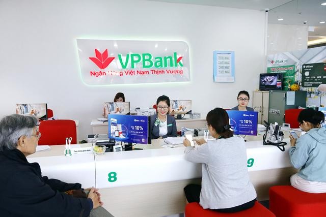 VPBank là một trong những ngân hàng lớn có lịch sử phát triển và uy tín chất lượng sản phẩm, dịch vụ lớn nhất cả nước.